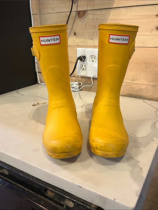 Hunter Shoes - Hunter Yellow Women's Short Rain Boots with Logo